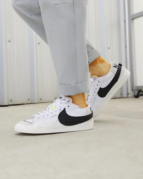 Кросівки Nike BLAZER LOW 77 JUMBO білі DN2158-101
