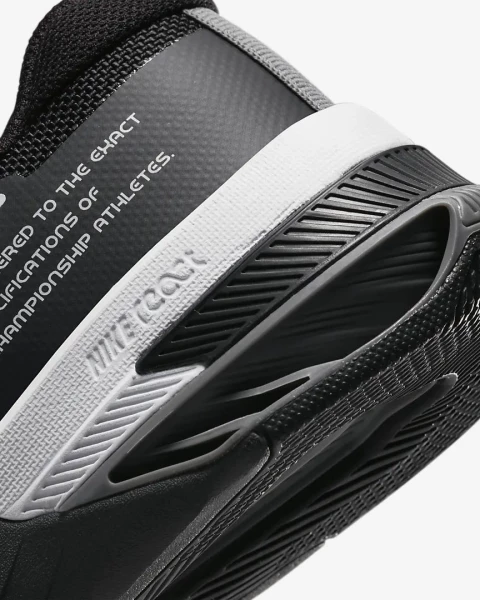 Кросівки жіночі Nike METCON 8 чорні DO9327-001