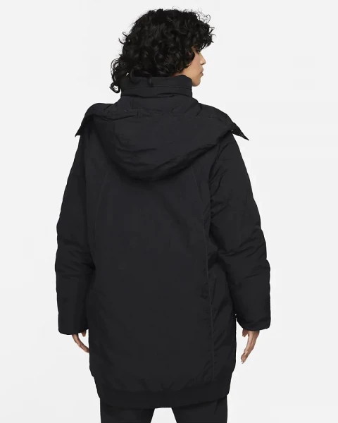 Куртка женская Nike JORDAN W J ESSEN DOWN PARKA черная DH0781-010