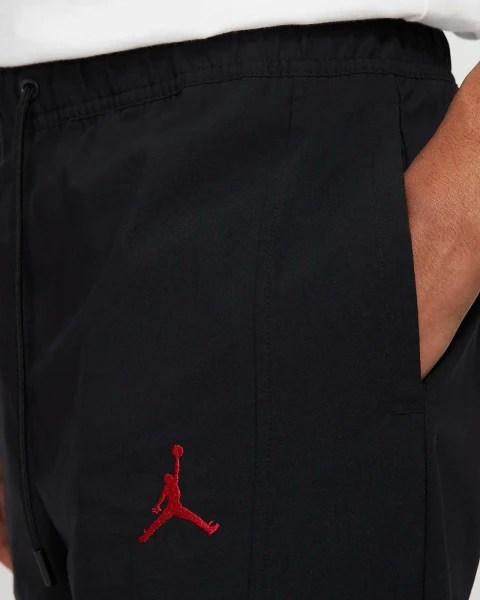 Спортивные штаны Nike JORDAN M J ESS WOVEN PANT черные DA9834-010