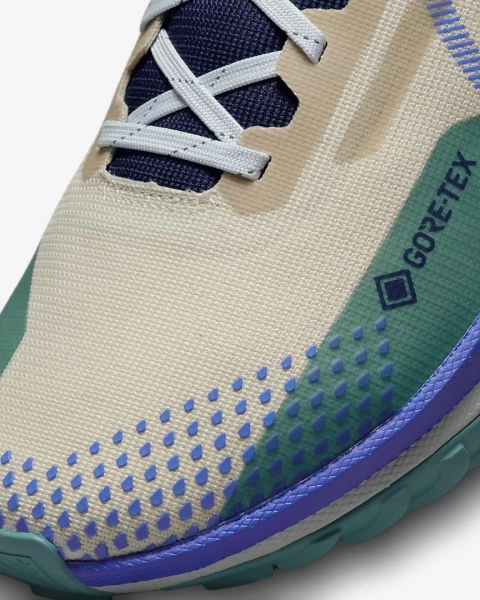 Кросівки для трейлраннінгу Nike REACT PEGASUS TRAIL 4 GTX бежево-зелені DJ7926-100