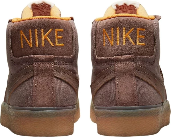 Кроссовки Nike SB ZOOM BLAZER MID PRM PLUS коричневые DV5468-200