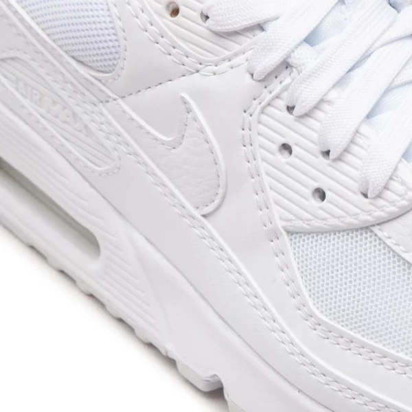 Кроссовки женские Nike WMNS AIR MAX 90 белые DH8010-100