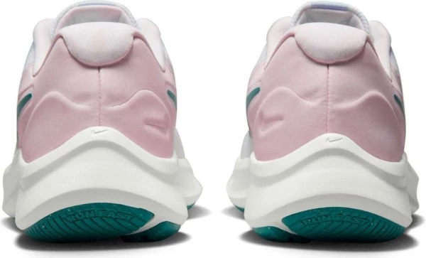 Кроссовки детские Nike STAR RUNNER 3 (GS) белые DA2776-102