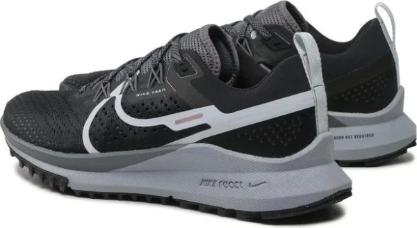 Кроссовки беговые Nike REACT PEGASUS TRAIL 4 черные DJ6158-001