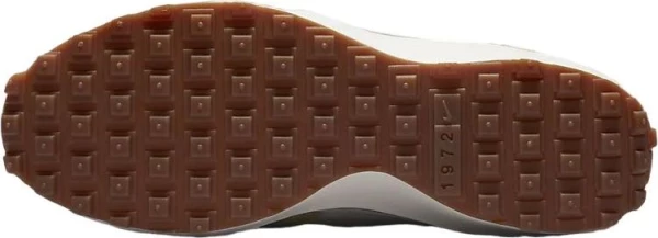 Кроссовки женские Nike WMNS WAFFLE DEBUT VNTG бежевые DX2931-001