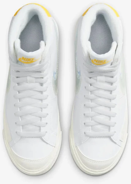 Кросівки дитячі Nike BLAZER MID 77 GS білі DX3070-100