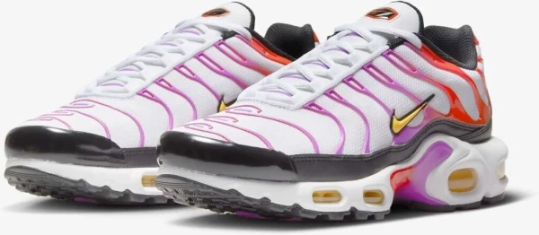 Кросівки жіночі Nike W AIR MAX PLUS білі DZ3671-100
