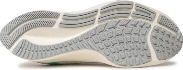Кроссовки беговые женские Nike WMNS AIR ZOOM PEGASUS 38 MFS серые белые DC4566-100