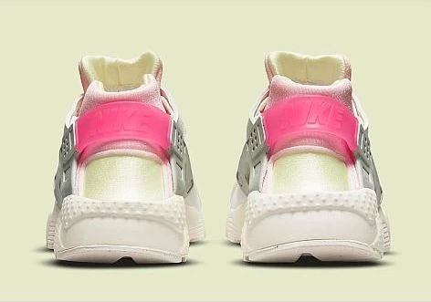 Кроссовки детские Nike HUARACHE RUN GS G разноцветные DR0163-100