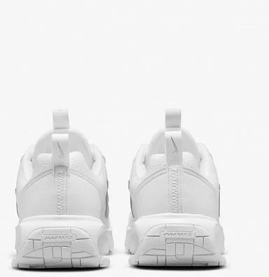 Кроссовки женские Nike AIR MAX INTRLK LITE белые DV5695-100