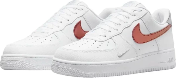 Кроссовки Nike AIR FORCE 1 07 белые FD0654-100