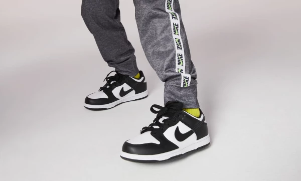 Кросівки дитячі Nike DUNK LOW (PS) чорно-білі CW1588-100