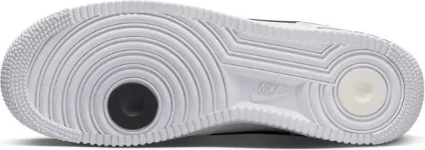 Кросівки Nike AIR FORCE 1 07 LV8 біло-чорні DQ7658-100