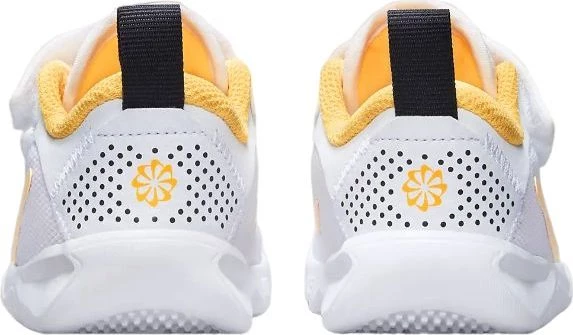 Кроссовки детские Nike OMNI MULTI-COURT (TD) белые DM9028-102