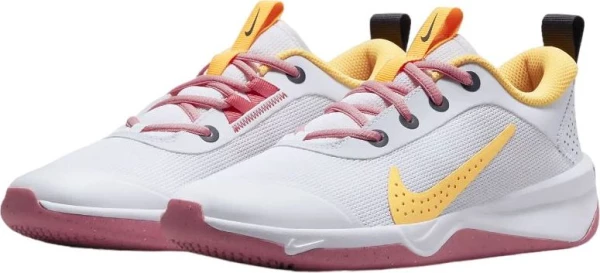 Кроссовки детские Nike OMNI MULTI-COURT (GS) белые DM9027-102