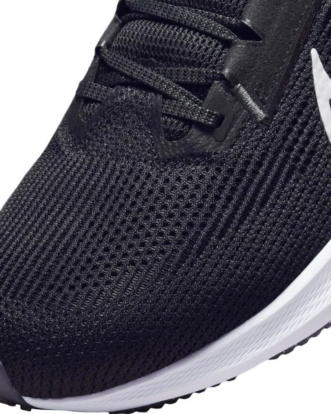 Кроссовки беговые Nike AIR ZOOM PEGASUS 40 черные DV3853-001