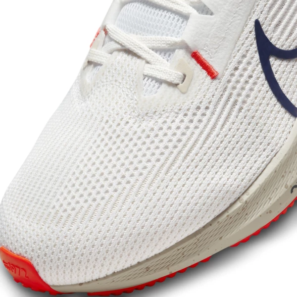 Кроссовки беговые Nike AIR ZOOM PEGASUS 40 белые DV3853-100