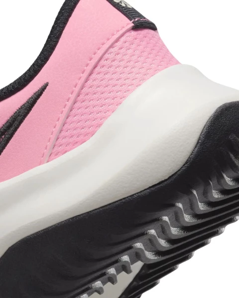 Кроссовки женские Nike LEGEND ESSENTIAL 3 NN розовые DM1119-602