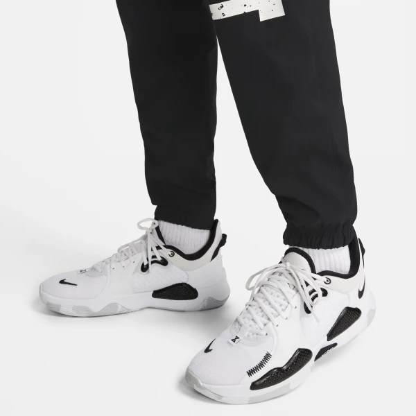 Спортивные штаны Nike M NK DNA WOVEN PANT SSNL черные DX3565-010