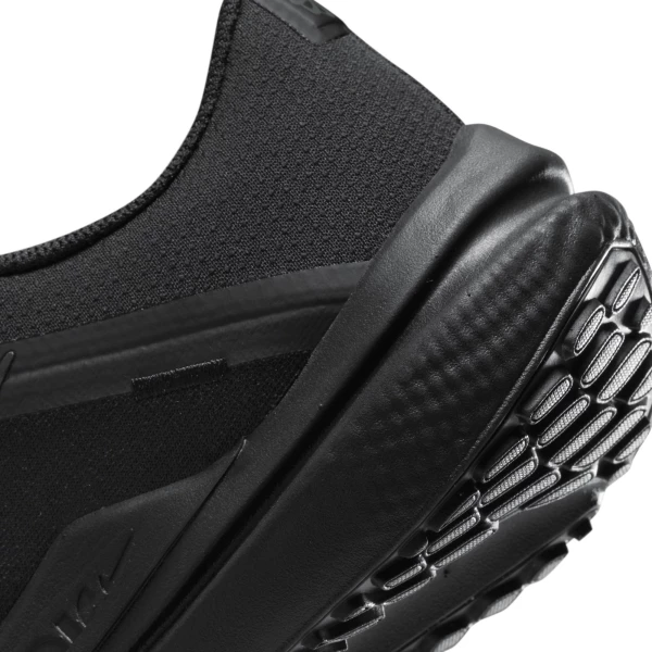 Кросівки бігові Nike AIR WINFLO 10 чорні DV4022-001