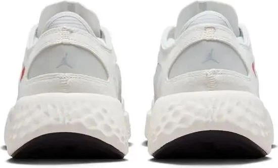 Кросівки Nike JORDAN DELTA 3 LOW білі DN2647-100