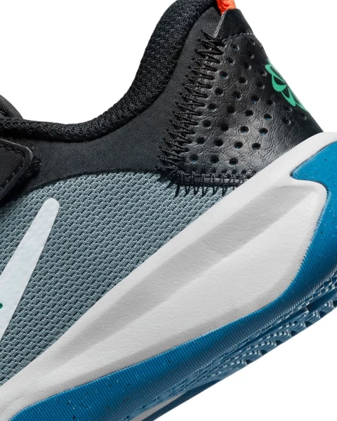 Кросівки дитячі Nike OMNI MULTI-COURT (PS) сіро-чорні DM9026-006