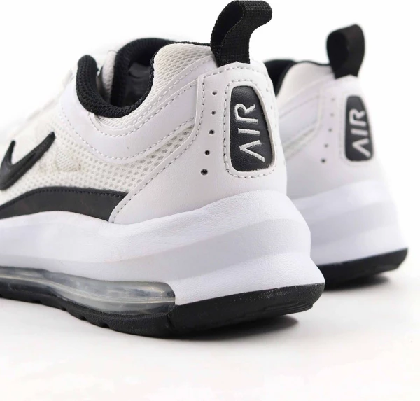 Кроссовки женские Nike WMNS AIR MAX AP черно-белые CU4870-100