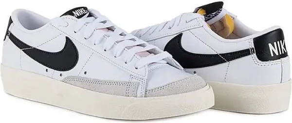 Кроссовки женские Nike W BLAZER LOW 77 белые DC4769-102