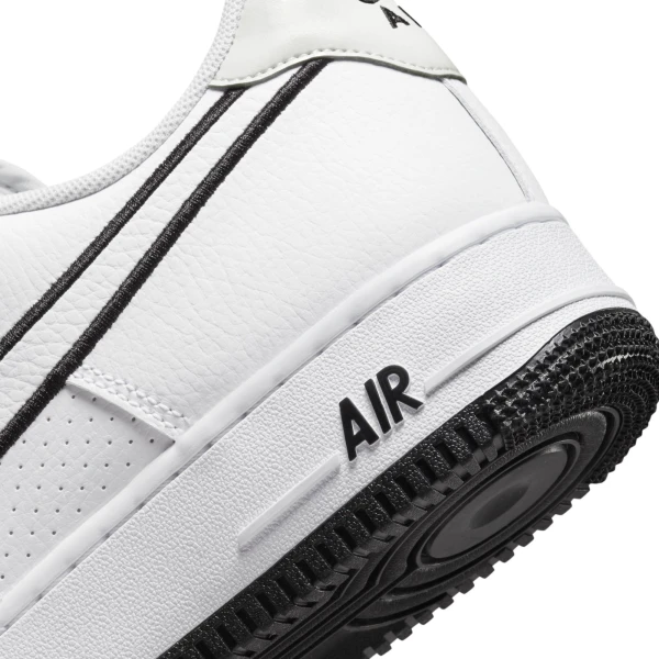 Кроссовки Nike AIR FORCE 1 07 белые FJ4211-100