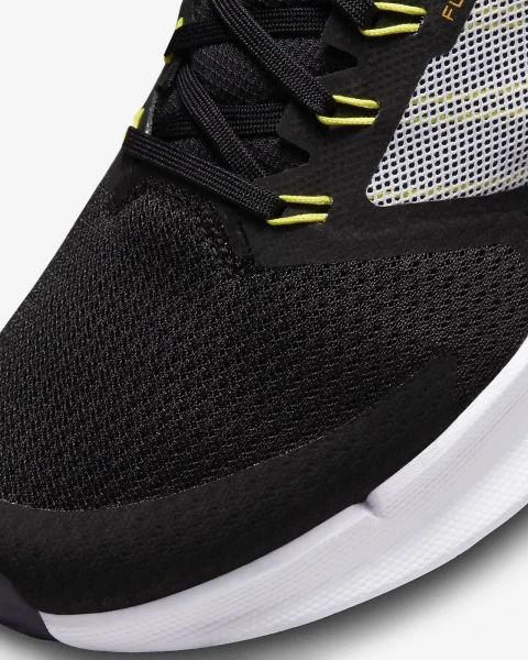 Кросівки бігові Nike RUN SWIFT 3 чорно-біло-сині DR2695-006
