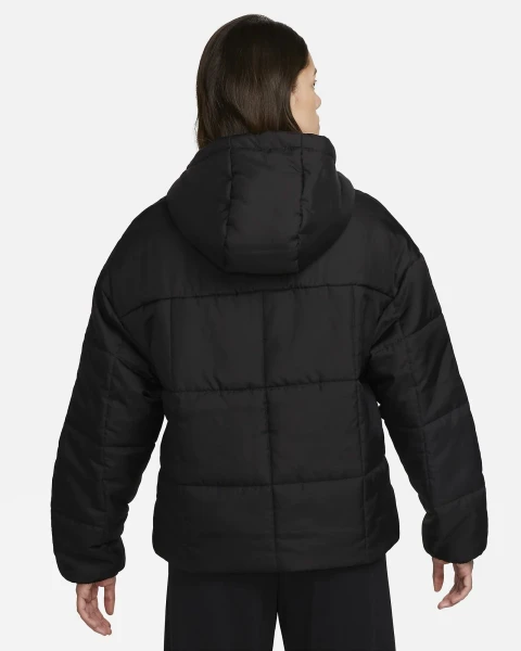 Куртка женская Nike CLSC PUFFER черная FB7672-010