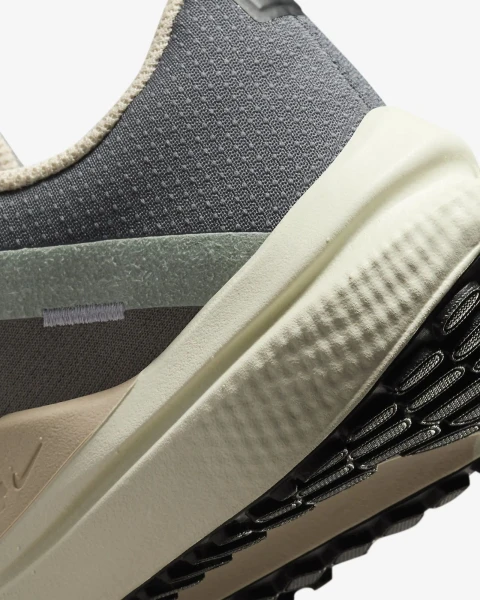 Кроссовки беговые Nike AIR WINFLO 10 серые FN7499-029