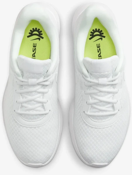 Кроссовки женские Nike TANJUN FLYEASE белые DV7786-101
