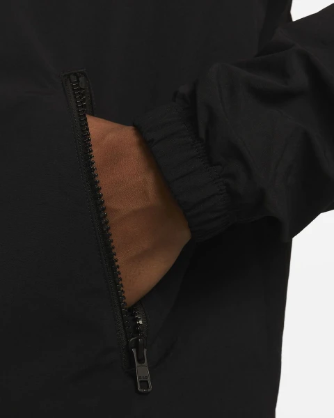 Куртка Nike CLUB черная FB7397-010