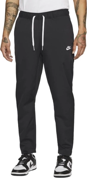 Спортивні штани Nike CLUB TAPER LEG PANT чорні DX0623-010