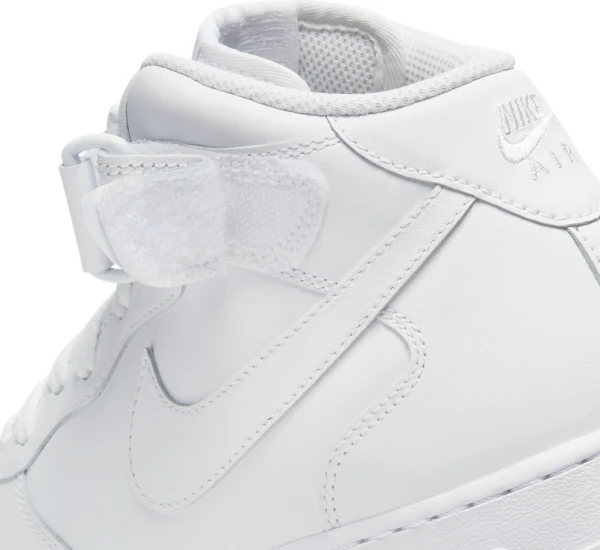 Кросівки жіночі Nike WMNS AIR FORCE 1 07 MID білі DD9625-100