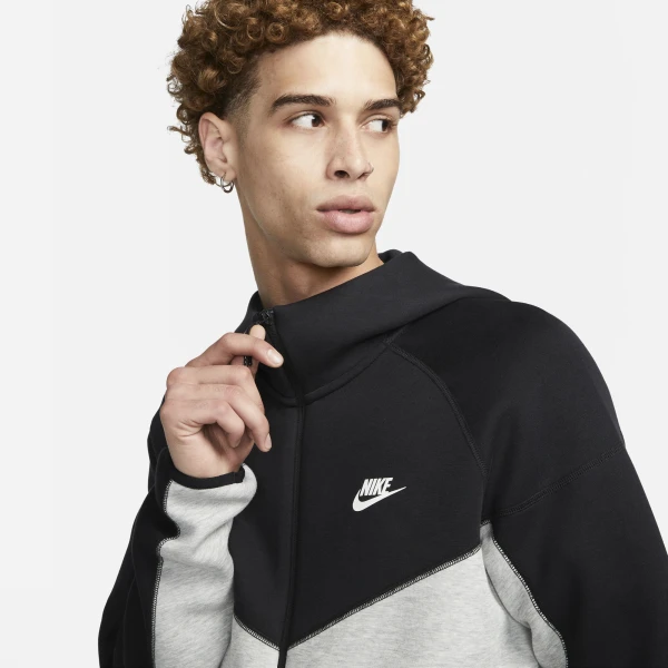 Толстовка Nike M NK TCH FLC FZ WR HOODIE сіро-чорна FB7921-064