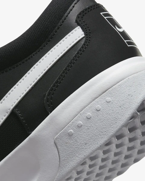 Кроссовки теннисные Nike ZOOM COURT LITE 3 черно-белые DV3258-001