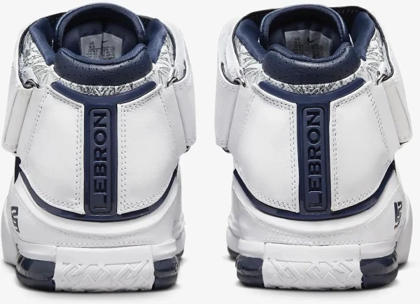 Кросівки баскетбольні Nike ZOOM LEBRON II біло-темно-сині DR0826-100
