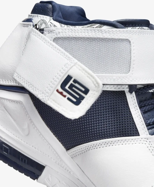Кросівки баскетбольні Nike ZOOM LEBRON II біло-темно-сині DR0826-100
