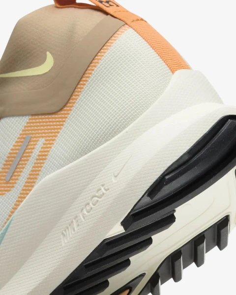 Кросівки для трейлраннінгу Nike REACT PEGASUS TRAIL 4 GTX бежево-коричневі FN8886-181
