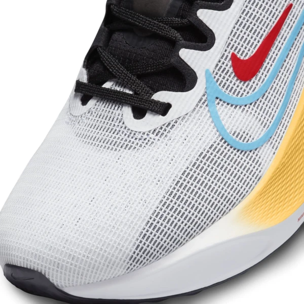 Кросівки бігові жіночі Nike WMNS ZOOM FLY 5 різнокольорові DM8974-002
