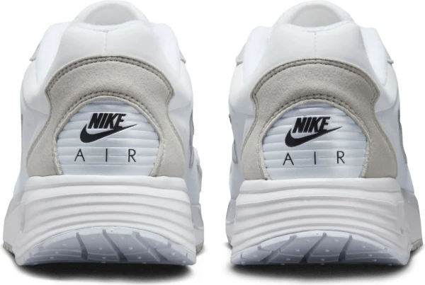 Кросівки Nike AIR MAX SOLO білі DX3666-003