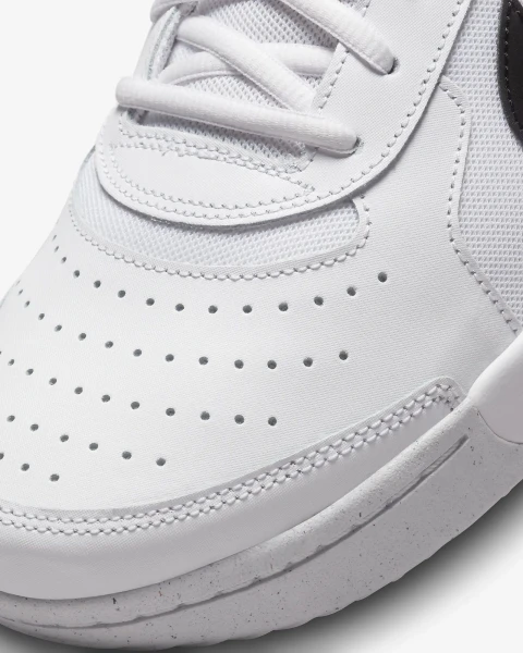Кроссовки теннисные Nike ZOO COURT LITE 3 черно-белые DV3258-101