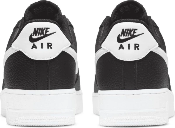 Кросівки Nike AIR FORCE 1 07 чорно-білі CT2302-002
