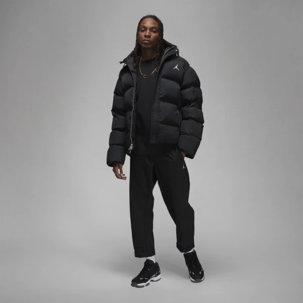 Куртка Nike M J ESS STMT ECO PUFFER черная FB7311-010