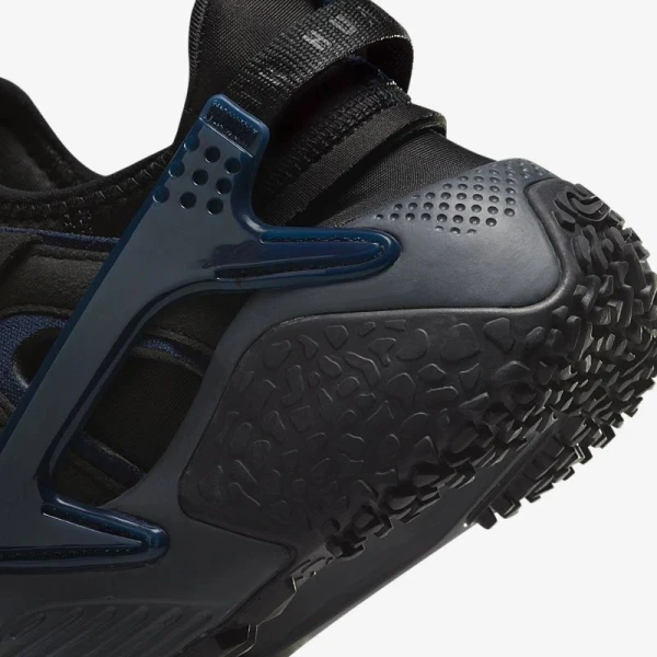 Кроссовки женские Nike W AIR HUARACHE CRAFT черные DQ8031-003