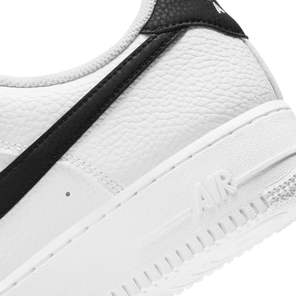 Кроссовки Nike AIR FORCE 1 07 бело-черные CT2302-100