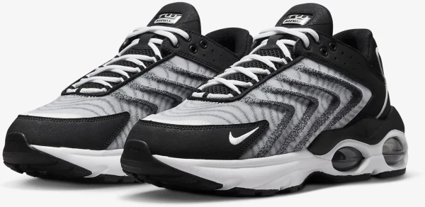 Кроссовки Nike AIR MAX TW черно-белые DQ3984-001
